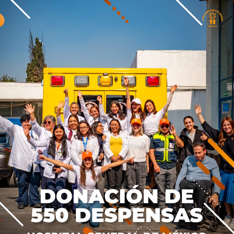 Entrega de despensas en Hospital General de México