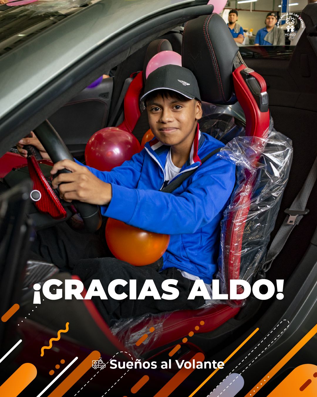 Aldo cumplió su sueño de subirse a un carro deportivo con Carlitos y el Guarura — fotografía 8