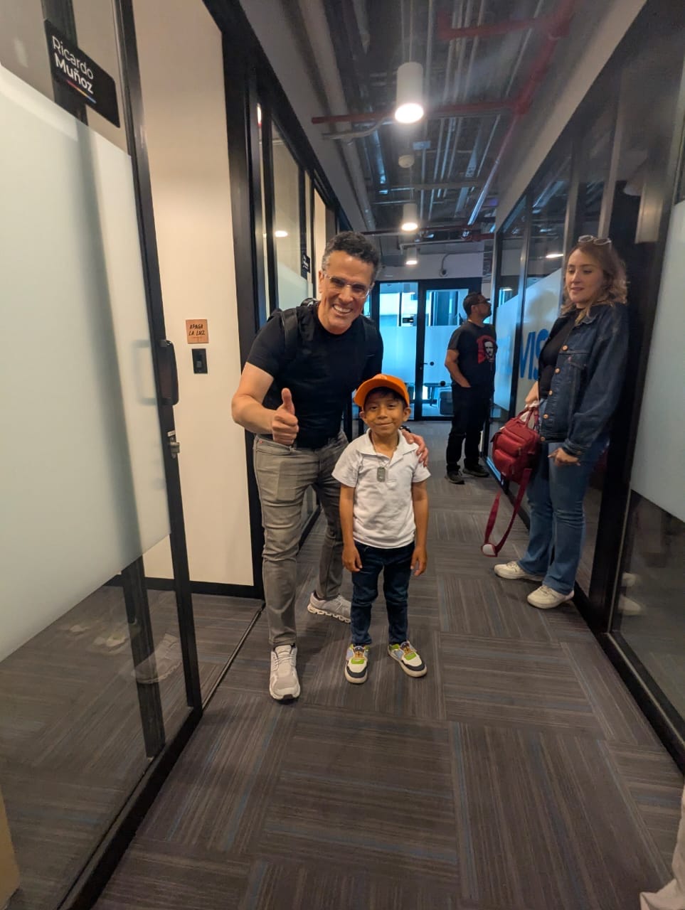 Carlitos y Yaneth llevaron su sueño a Marco Antonio Regil — fotografía 2