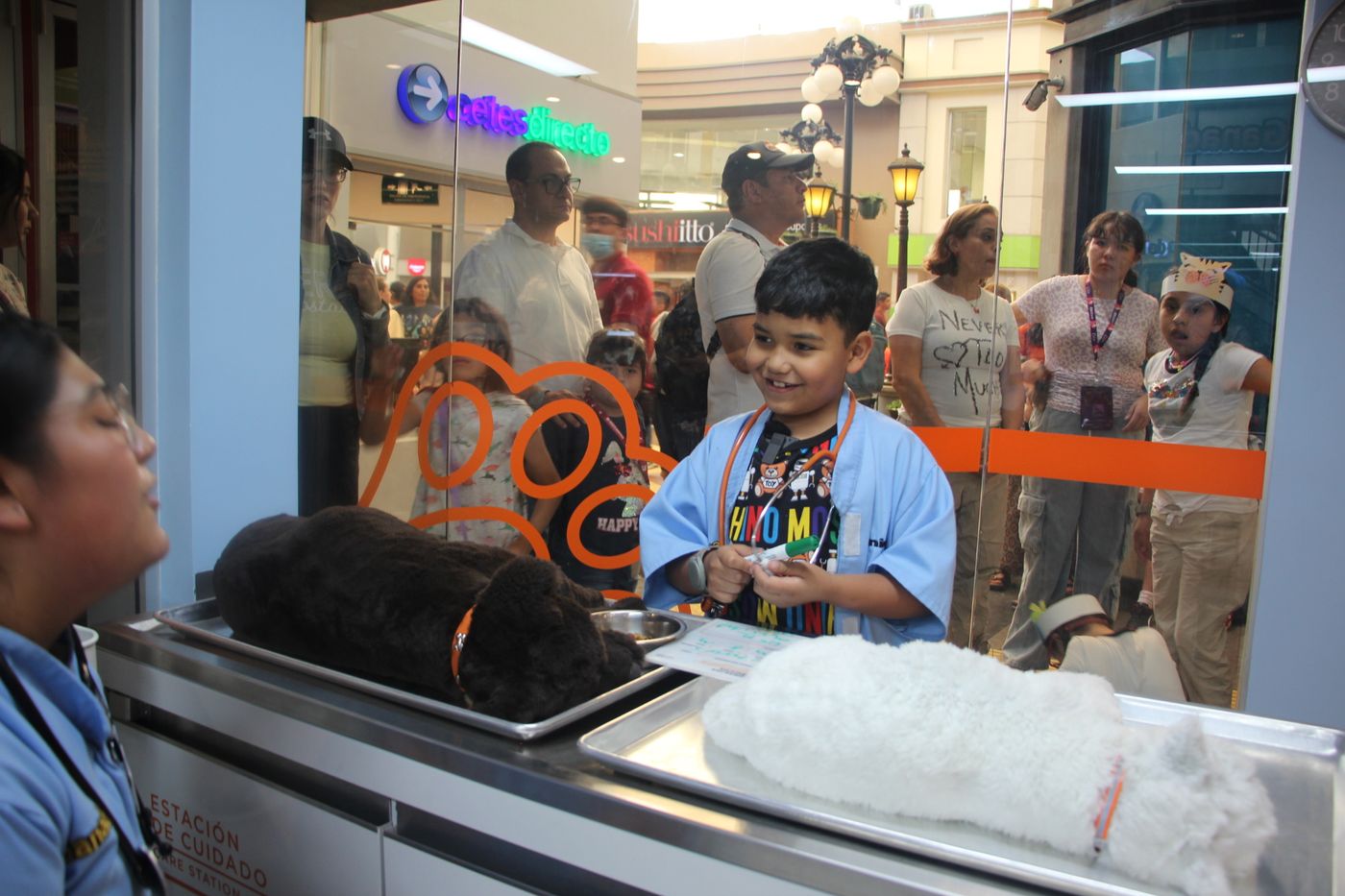 Christian y el deseo de vivir KidZania con Chilin y Pikin — fotografía 11