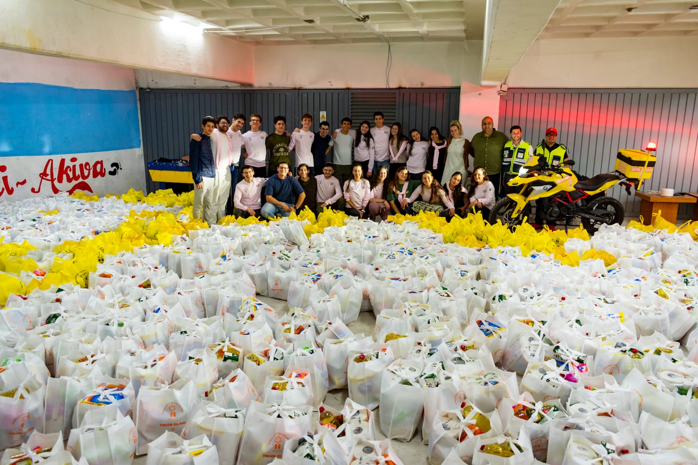 Entrega de 1,200 despensas en el Hospital General — fotografía 2