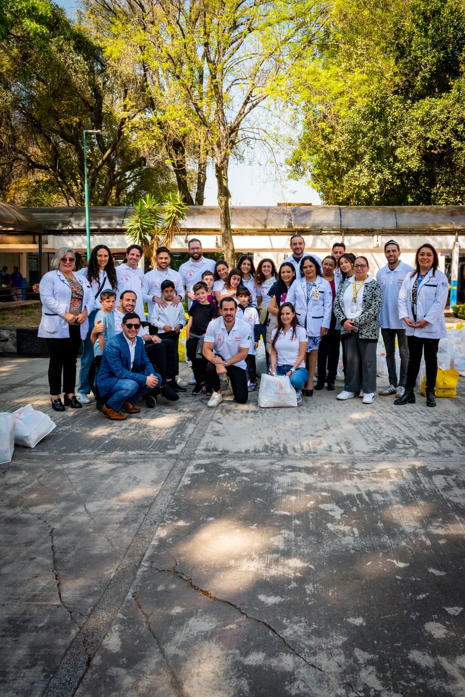 Entrega de 1,200 despensas en el Hospital General — fotografía 6