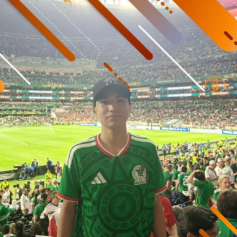 Juan llegó al Mundial y vio jugar a México